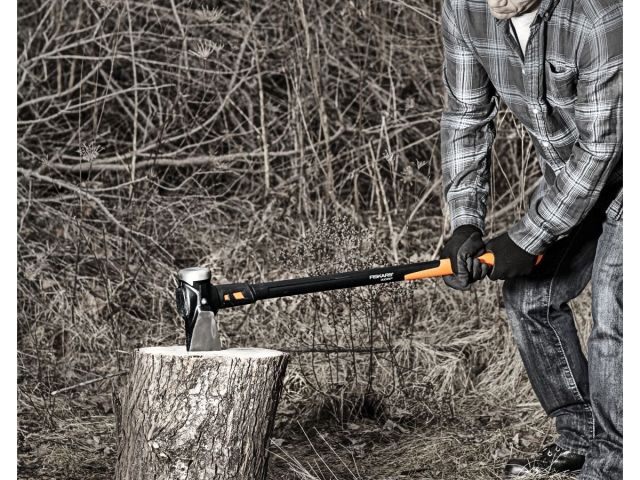 Image 5 Fiskars builder's axe XXL 8 lb/36"
