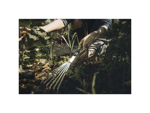 Image 5 Xact Hand rake