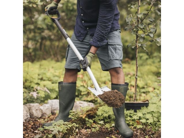 Image 12 Xact Telescopic Pointed Spade