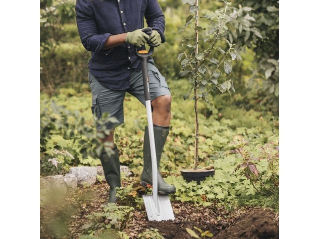 Image 11 Xact Telescopic Pointed Spade