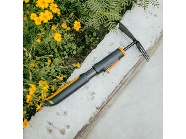 Image 5 Fiskars OneClick Double Hoe