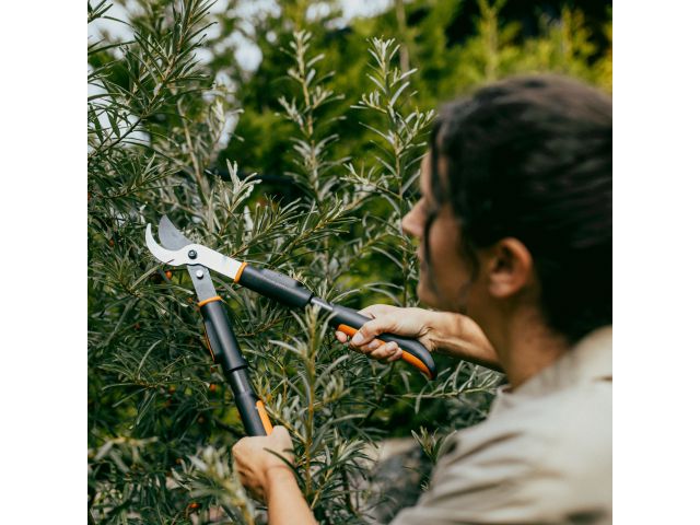 Image 8 Fiskars OneClick Lopper Bypass