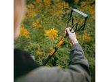 Watch image 6 Fiskars OneClick Cultiweeder
