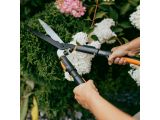 Watch image 8 Fiskars OneClick Hedge Shear