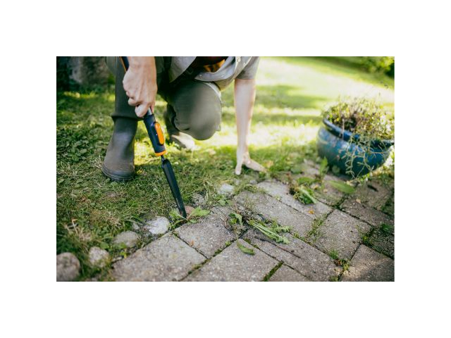 Image 6 Fiskars OneClick Weed Extractor