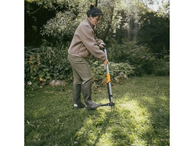 Image 7 Fiskars Ergonomic Weed Puller
