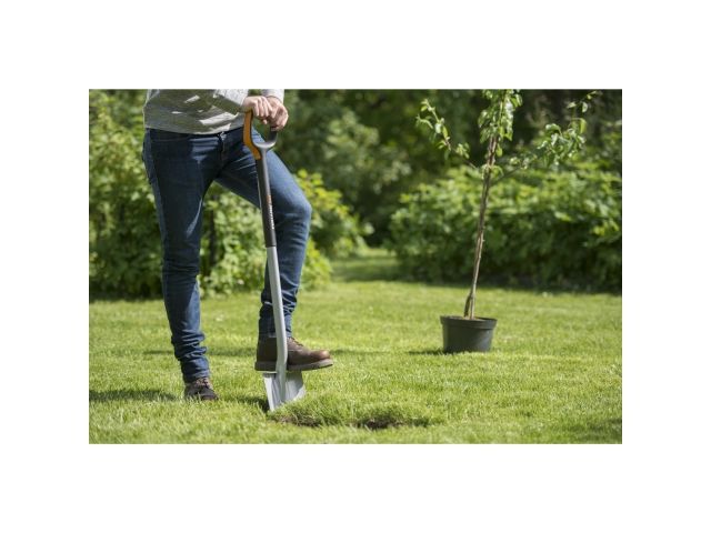 Image 8 Xact Pointed Spade