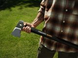 Watch image 12 Fiskars ultra splitting axe U32
